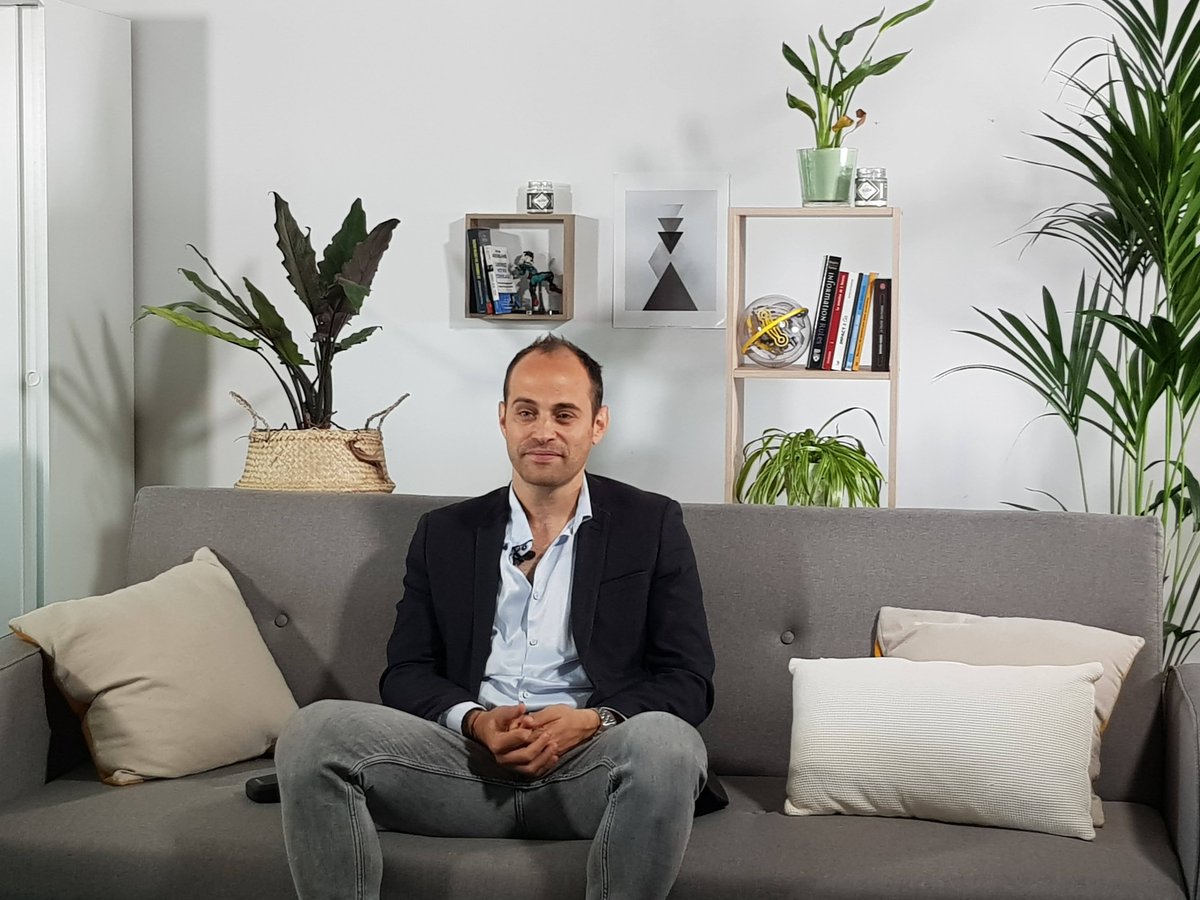 📷 #PortraitInspirant - On a rencontré <a href="/Alexandre_Woog/">Alexandre Woog</a>, ancien escrimeur de haut niveau et CEO de Shiroot

Après avoir passé 6 ans en équipe de France🤺 il devient l'un des précurseurs de l'économie collaborative et crée <a href="/eloue/">e-loue</a> en 2009 ♻ 

L'interview est à découvrir bientôt!