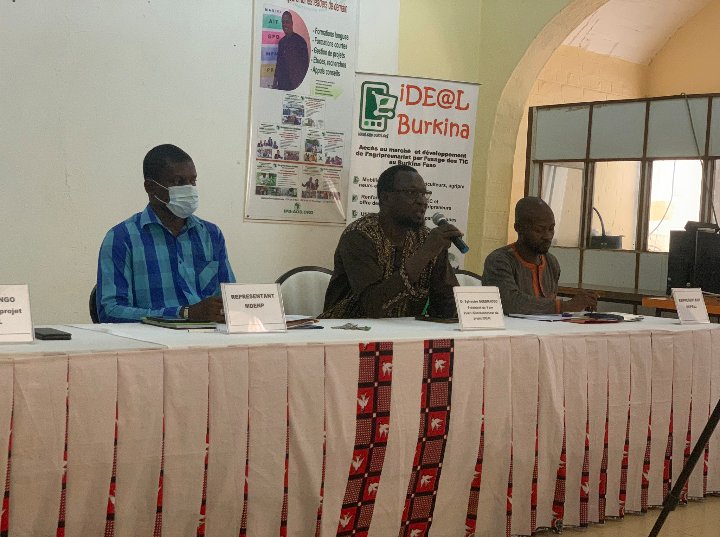 IDEALBurkina's tweet photo. Le projet est officiellement à sa fin après deux ans mais il n'est pas terminé au fond. Avec les acquis engrangés nous allons travailler à le pérenniser grâce  au soutien de nos ministères et des partenaires,Dr Sylvestre Ouedraogo coordonnateur du projet #cta  #yampukri https://t.co/kFTRC5H6Ip