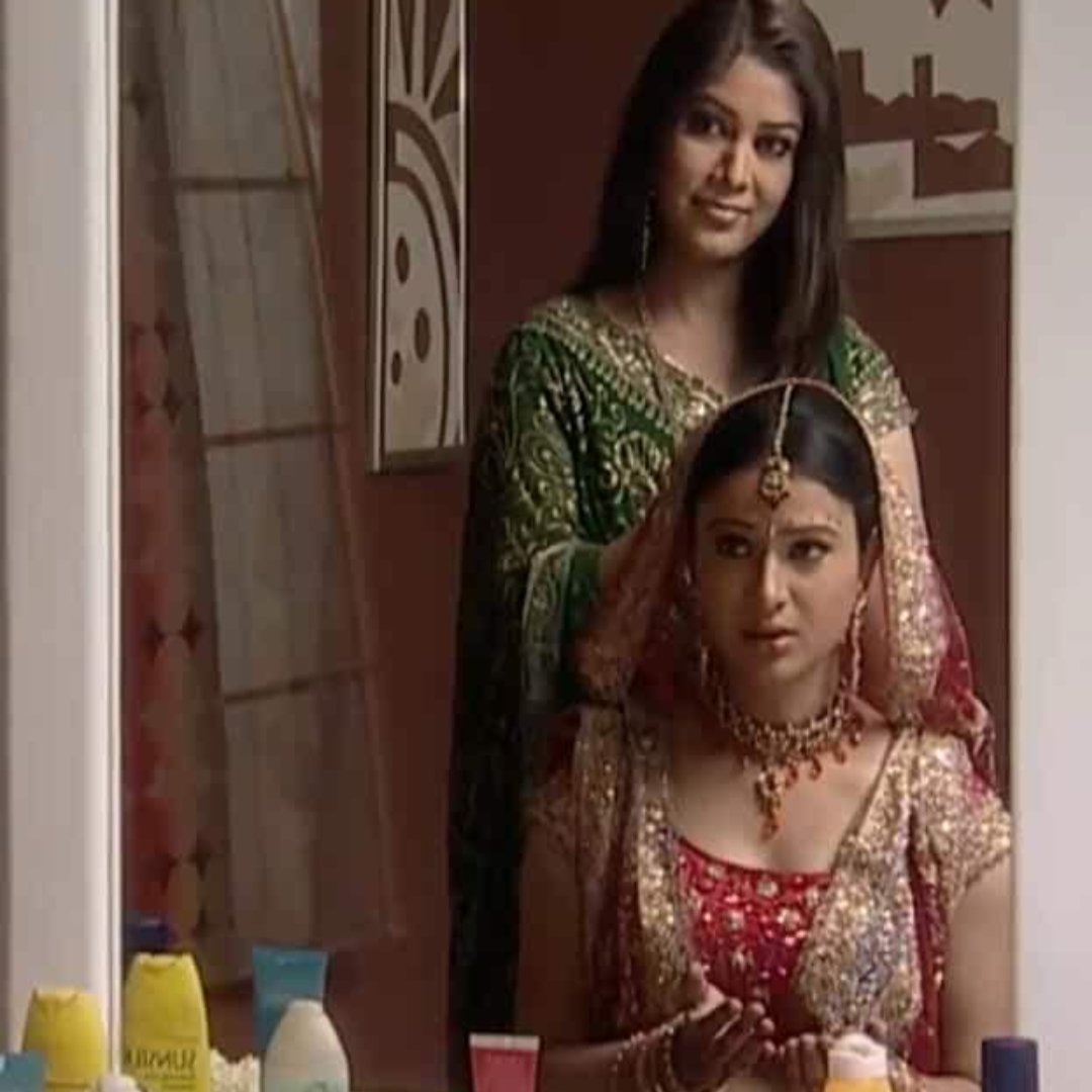 sakshitanwarfa2's tweet photo. #WewantKGGKonHotstar @hotstar_helps #KahaaniGharGharkii @DisneyPlusHS #SakshiTanwar @starindia @StarPlus #20YearsofKGGK @ektarkapoor @niveditabasu @BTL_Balaji @tellychakkar https://t.co/mCfejfZRH6