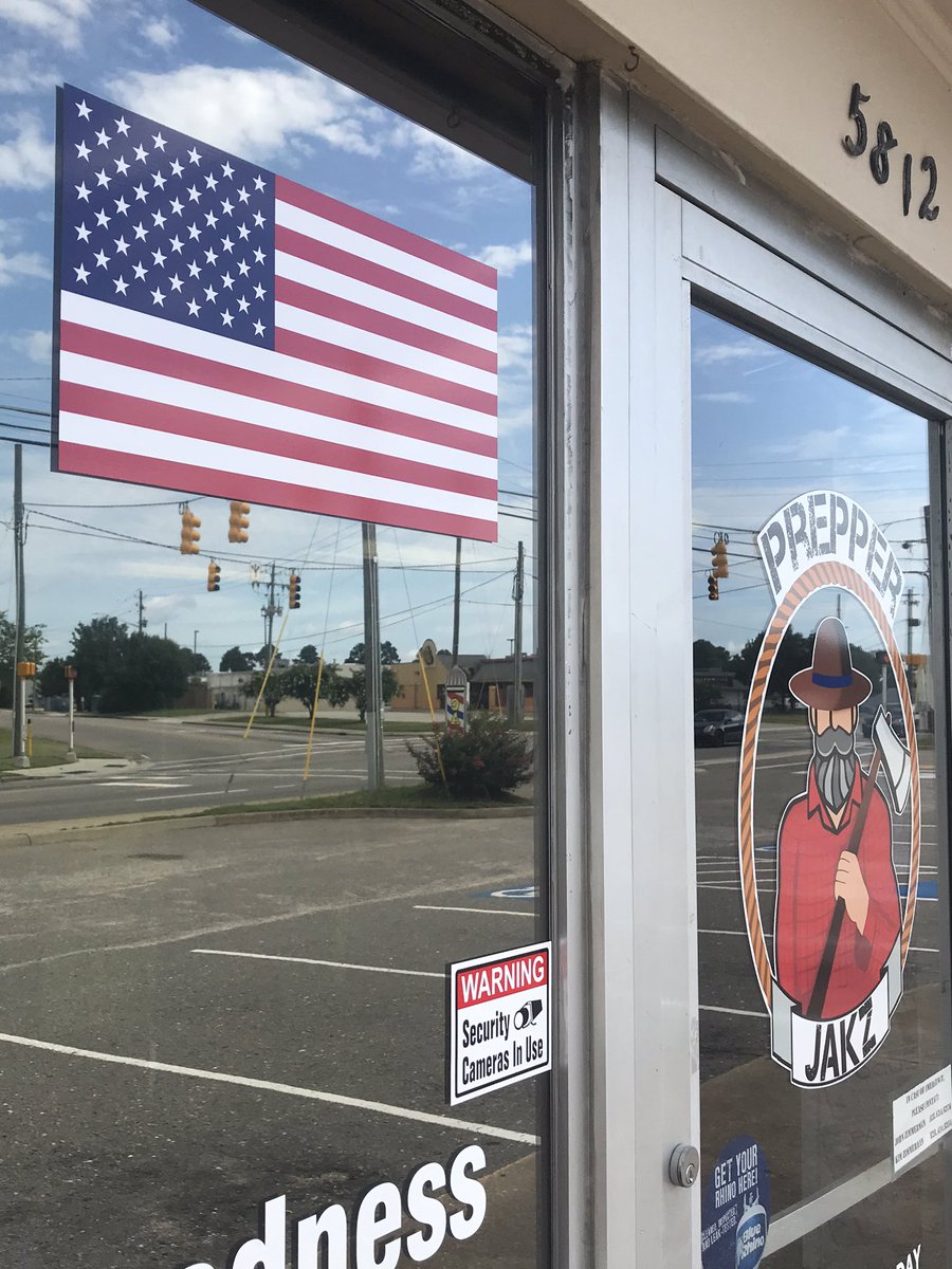 PrepperJakz's tweet photo. I pledge allegiance to the flag of the United States of America &amp; to the republic for which it stands, one nation under God, indivisible, with Liberty &amp; Justice for all! @LifeBragg #prepper #prepper101 #teotwawki #survival #edc #shtf #fortbragg #homesteadhomies https://t.co/Lycv0goufF