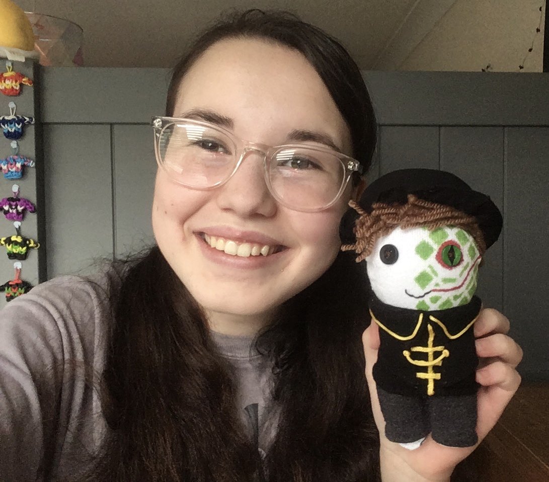 mossgreenrobin's tweet image. Introducing... The Sanders Sides as plushies! ✨
I’ve spent the last month or two working on these little guys, and I’m really happy with how they turned out! I hope you like them too 🥺💙 @ThomasSanders  

(More photos of each of the plushies in this thread!)