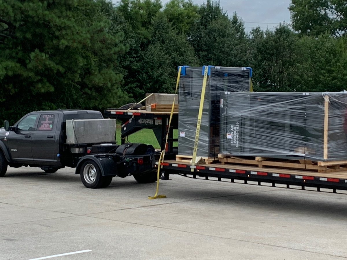 CleanAirMedia's tweet image. Loading up WeldStation EVO units on their way to Sterling HS in Sterling, IL - you can get your welding lab ready for school's return, too, with the industry's leading filtration equipment; call Clean Air America today, 866.665.1829, weldstationevo.com #choosecleanair