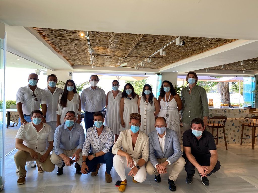alfonsodelpoyo's tweet photo. Hoy reabriendo en #Ibiza . Con propuestas nuevas en nuestros hoteles ! Rebranding a @InnsidebyMelia , reformas espectaculares en #solbeachhouseibizay en @MEIbizaHotel y disfrutando de los equipazos de @MeliaHotelsInt #meliaspain https://t.co/Iu1go1hVlC