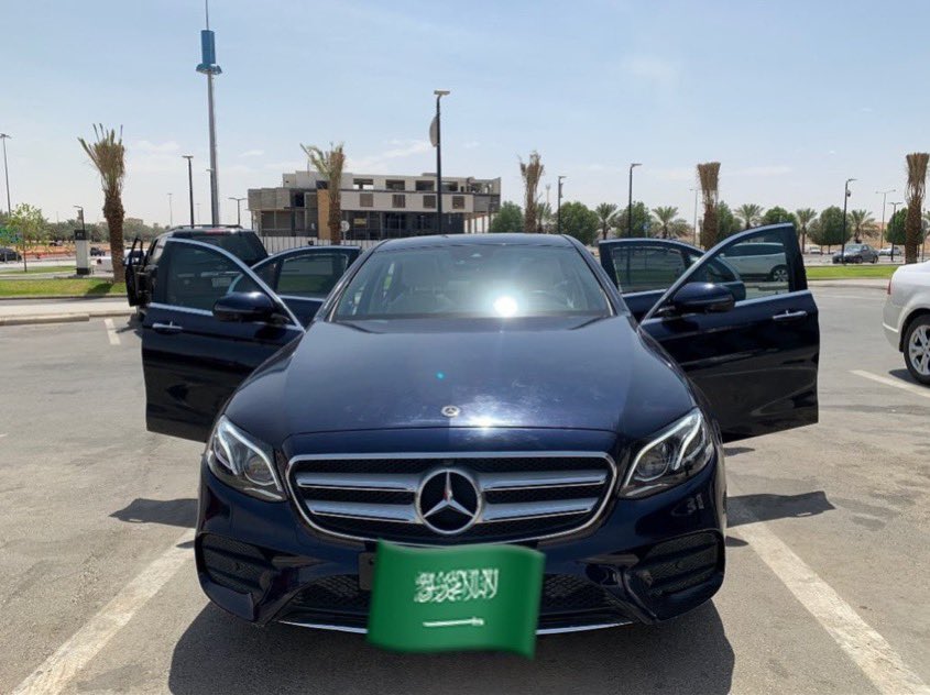 55_nnn's tweet photo. سيارة مرسيدس
مواصفات السيارة
الفئة : E300
عام : 2019
الوكيل : الجفالي
ضمان شامل من الوكالة
الممشى : 19300قابل للزيادة 
4 سلندر نص فُل وتنقص عن الفُل الكامل بالرادار  وتبريد المراتب
تظليل عازل حراري 3M
حماية الواجهه النانو + فرشات ارضية
الحمدلله خاليه من الحوادث
تابع باقي الاعلان https://t.co/YE2vZxxk73