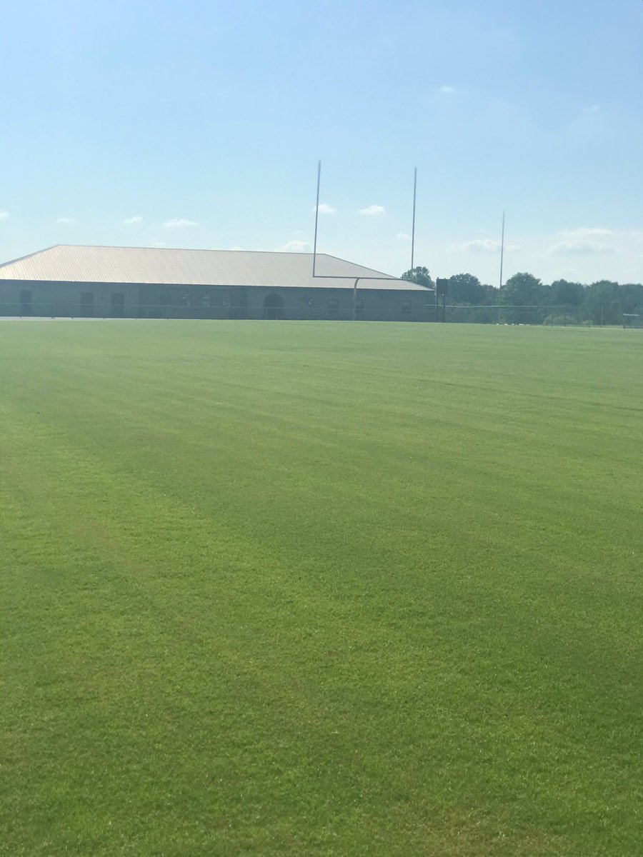 CM_gridiron's tweet image. Stop #42 DAR Patriots