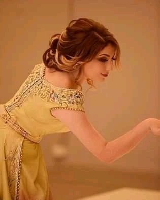 MalikaBendouda's tweet photo. الجزائر بكل طاقتها و امكانيتها تدعم سهيلة وكل شخص يسعى للحفاظ على الموروث الثقافي للهوية الجزائرية 

 #سهيله_بالقفطان_الجزائري 
 #سهيله_بالقفطان_الجزايري https://t.co/uwruGWYDnb
