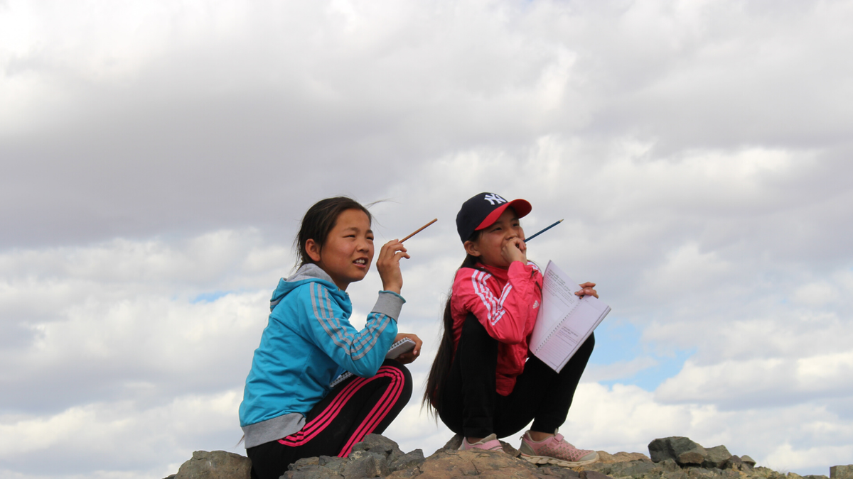snowleopards's tweet photo. Our teams in Kyrgyzstan, Mongolia, and India are guiding kids through at-home #learning activities like collecting info on nearby plants and birds and describing local #ecosystems. Developing these at-home resources will expand our outreach with children and schools year-round. https://t.co/5vkIU8n3RZ