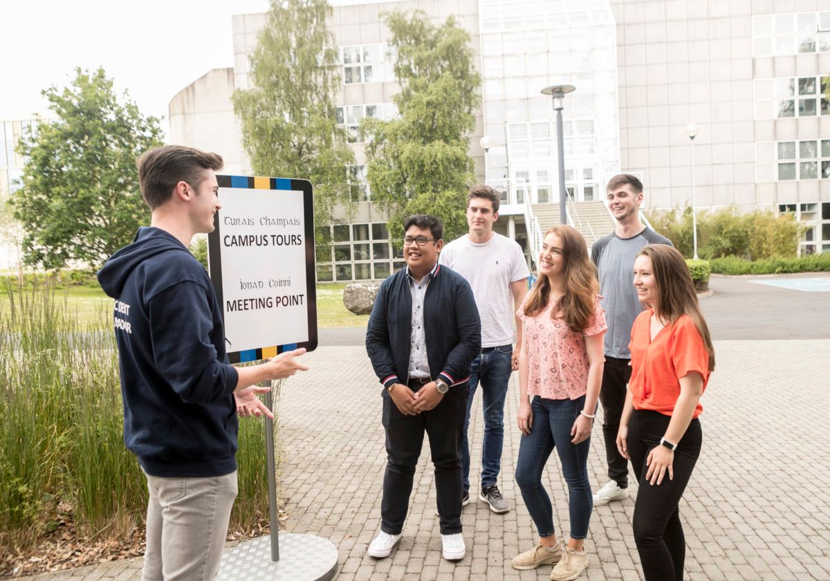 UCD_Geography's tweet photo. Hear from our students on why they choose #SocialSciences at #UCD @UCD_Geography @ucdsocscilaw

👉 https://t.co/L1vbSGt1yd

#DN700 #CAO https://t.co/tSVQVnMa1b