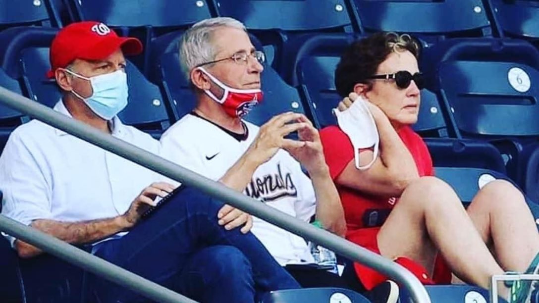 MaskRaters's tweet image. Ok, Dr. Fauci. We hope there’s more to the story here, but this is a bad look. Nine points removed for mask placement. An additional point removed for support of the @Nationals. Please reapply, we know you can do better. Try out a @braves mask for extra credit. 0/10.