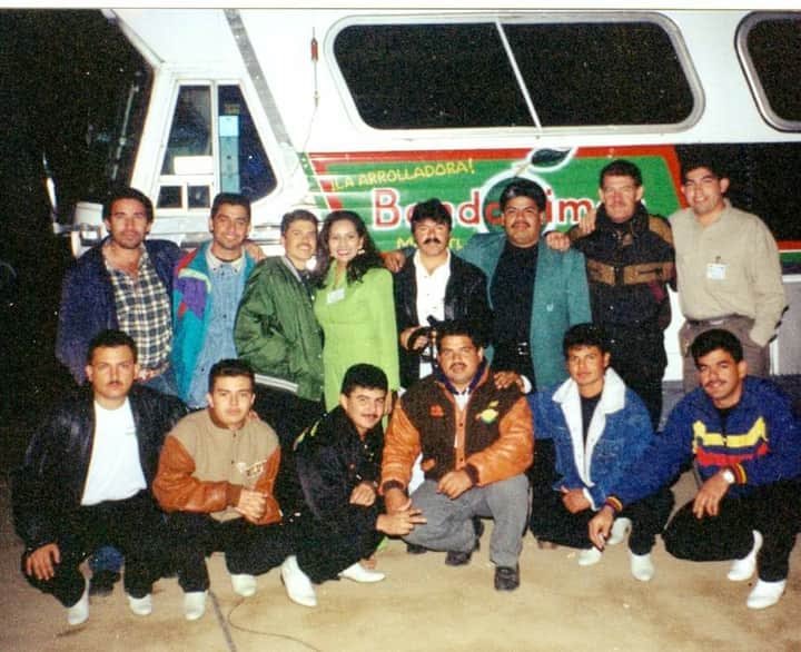 Buenos días les comparto esta foto de hace algunos ayeres!!