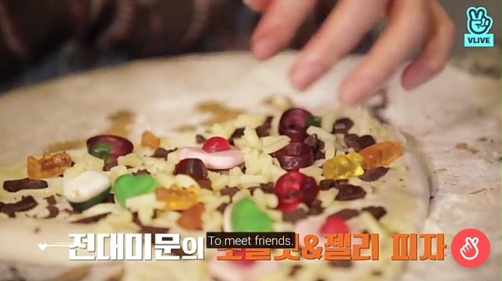 Minki once cooked a pizza with jelly/gummy, chocolate and cheese. He dosen't know how to cook but Nuest let him try just because it makes him happy.
