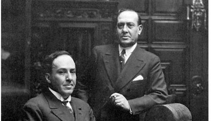 InstCervantes's tweet photo. ✍️ García Montero: «Transformar la historia es antes que nada transformar la vida, y a eso se dedica la poesía que de verdad importa».

📩 Envía una carta a los #hermanosMachado:

Instituto Cervantes
c/ Alcalá, 49
28014 Madrid
España

#TalDíaComoHoy de 1875 nació #AntonioMachado. https://t.co/No8PXB4miE