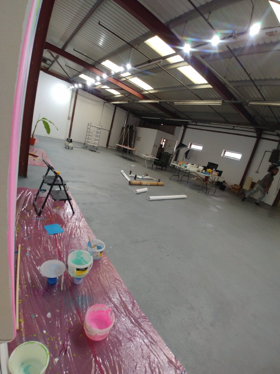 StudionAmeLei's tweet photo. Here is a little teaser of @timjfowler “POTASSIUM” 31st July 2020. #bigpainting #leicesterartist #leicesterart #studioname #gobigorgohome #timfowler https://t.co/dRGGAZjEkt