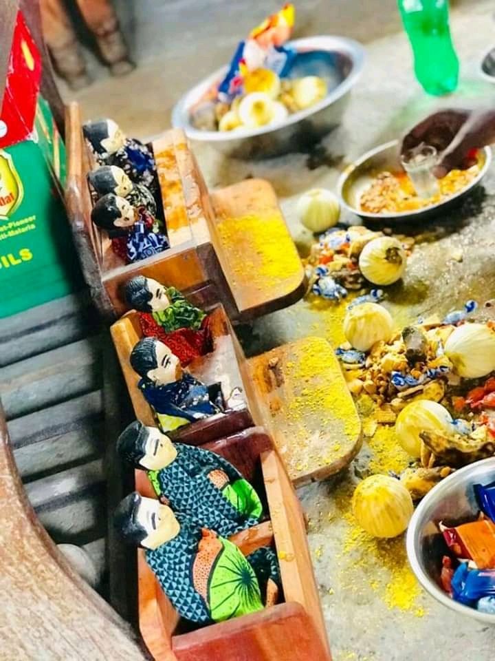 Rituelles des jumeaux écrivez moi sur mon WhatsApp : +229 94401564