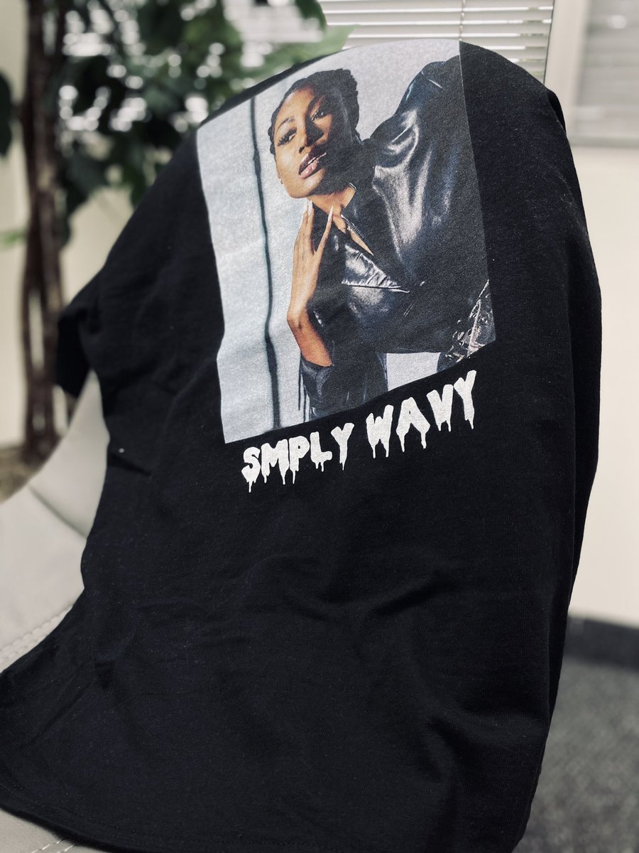 MrSimplyWavy's tweet photo. The Pre-Preorder was successful. 

So it’s officially drop day 📦 

12:00 EST 🏄🏾 

For the waviest of the waviest 
Welcome To The Wave Club 🌊 

https://t.co/u9HZ7O0PDd https://t.co/XYMmUyEqbg