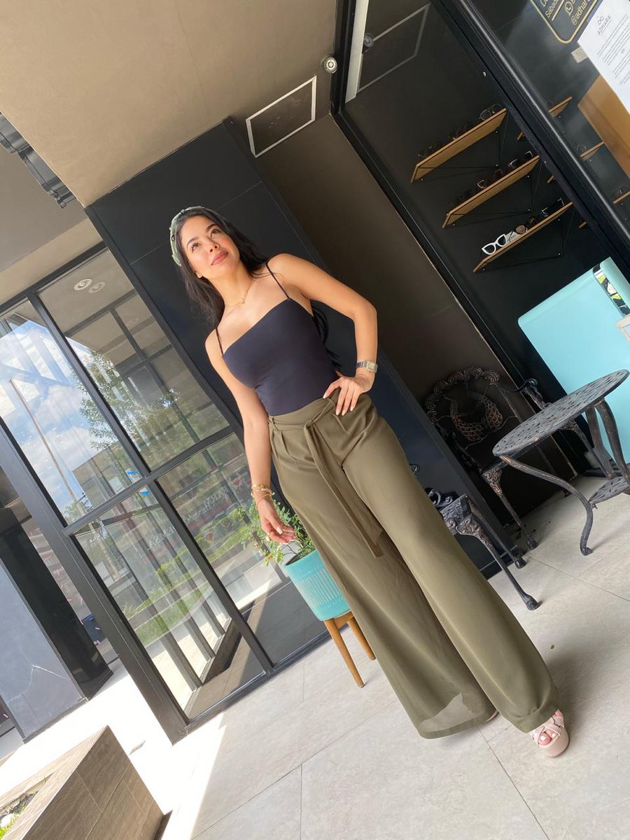 Elegance is the only beauty that never disappears✨