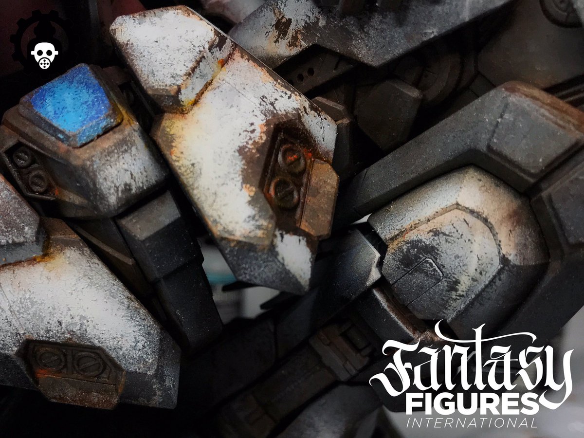 don_suratos's tweet photo. WIP - WEATHERING IN PROGRESS

All with @vallejocolors Model and Mecha Colors. Exact paints used and how to achieve this look at Fantasy Figures International's next issue. 

Streaking left to do and some finishing touches with AV Weathering Effects paints. 

#alwaysvallejo https://t.co/0hY1bzOlif