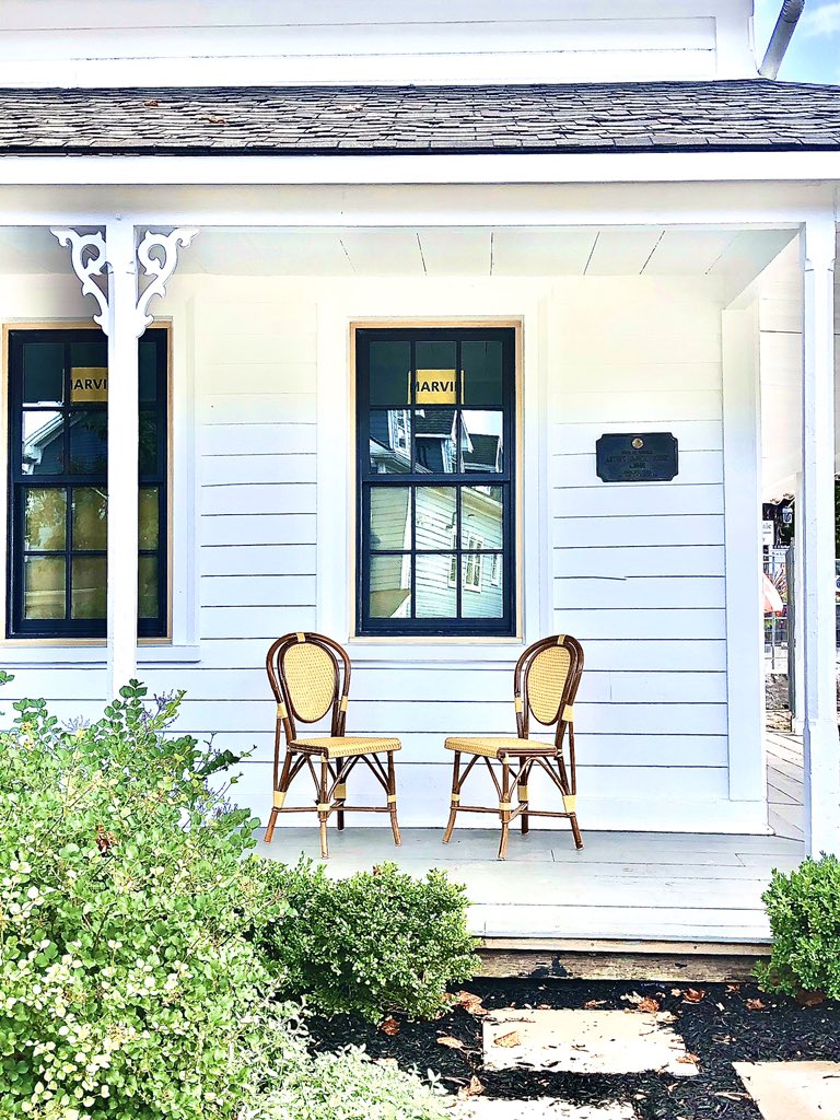 Balzacs's tweet photo. Sneak peek! We are very excited to be working on this Heritage House in Kleinburg, home to an upcoming Balzac’s café. 💛 🌿 ☕️
#Kleinburg #McMichaelgallery #GroupOfSeven #ArthurMacneilHouse https://t.co/0Ge0yiqHkr