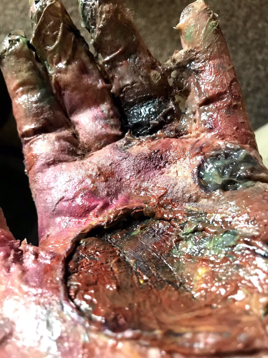 JasmineSfx's tweet photo. Decay and body decomposition #Acticdecay #forensic #Bodydecomposition #specialfx #SFX #Justmakeup #CSI https://t.co/1PWupmUO5I