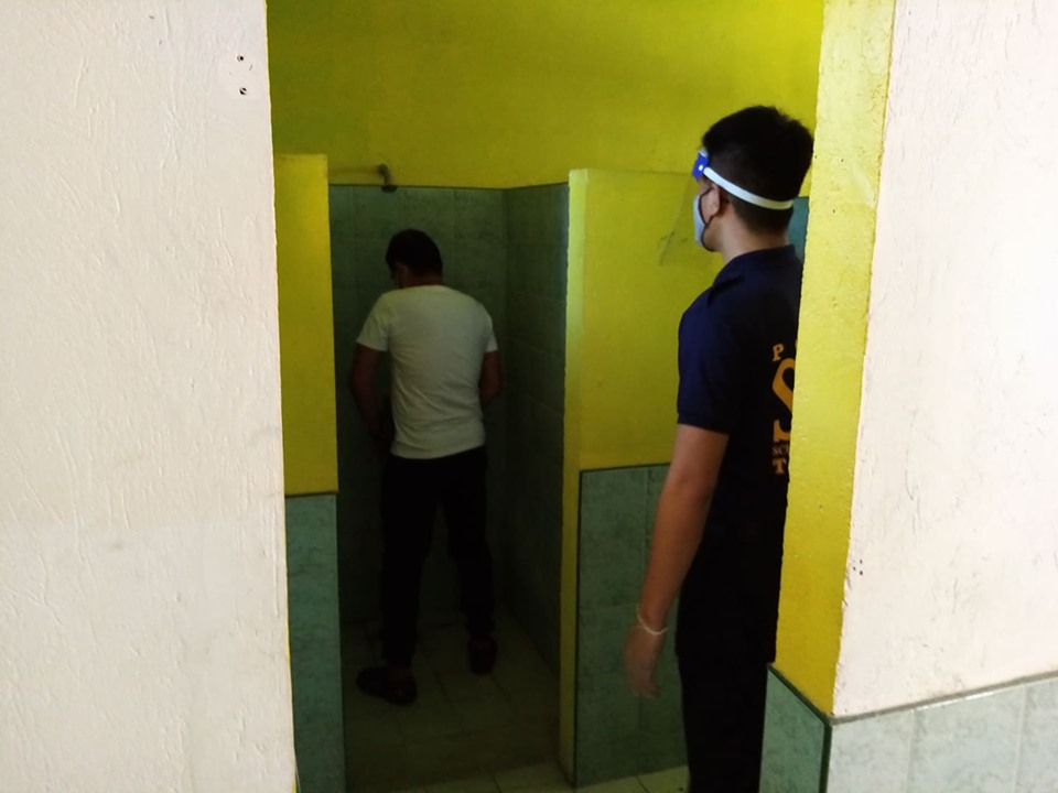 TarlacPclo's tweet photo. REGIONAL CRIME LABORATORY OFFICE-3

On July 24, 2020 at about 8:00 o’clock in the morning, TARLAC PCLO led by PLTCOL JESSICA R. QUILANG, Provincial Chief conducted drug testing to 157 LTOPF applicants during the scheduled National Simultaneous Caravan held at Tarlac PPO. https://t.co/hVBe1Qvs6J