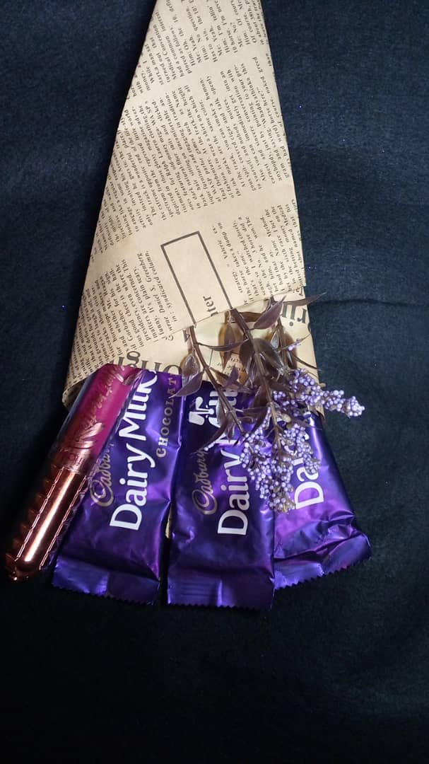 Lavender_Gifts_'s tweet photo. الليله عاملين سحب على شوكلت وساعات و منكير وحاجاات زابطة 😍💜 والسحب من الريتويت
بالتوفيق 😍 https://t.co/QKQCyOXVDg