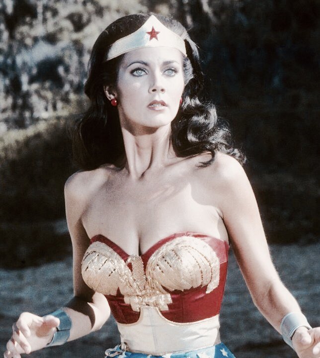 Hoy cumple 69 años Lynda Carter, la genuina "Wonder Woman". 