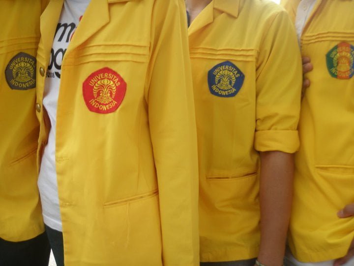 anakuidotcom's tweet photo. discuss!
kalian lebih suka pake jakun polosan atau yg banyak emblemnya? dan kenapa tuhh? https://t.co/X9yNkfDKqc