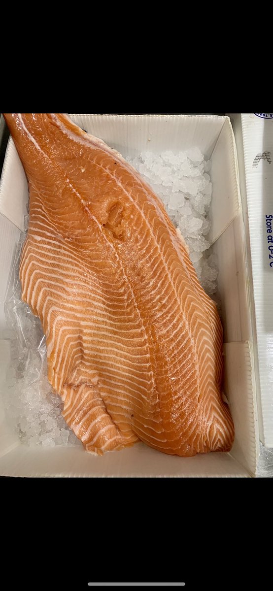 BYRNESCHIPPY's tweet photo. Fresh Salmon delivered everyday #PoachSalmon #SalmonFishCakes #Byrnes #StuartRoad #Muirhead ππ https://t.co/nGkccCPy9t
