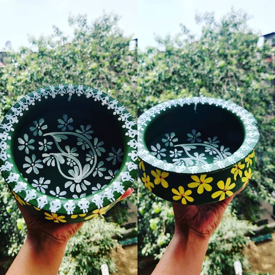 BiryaniBlues's tweet photo. When good art and good food collide!
Here’s how one of our customers made their experience with us a memorable one; by painting our handi! Do you have an artistic #BiryaniMoment to share? Take part in our contest today!
#biryani #biryaniblues #handi #handiart #art #artdoneright https://t.co/QU7YANjwy3