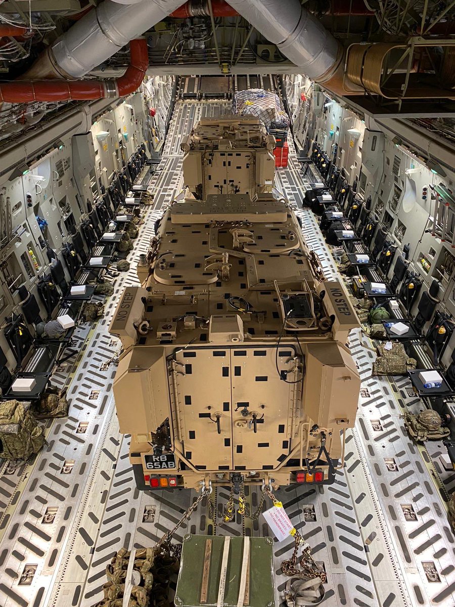 The Globemaster’s load-bearing rear ramp and digitally controlled loading systems, enable large, complex items of equipment, including Chinook helicopters, military vehicles and other heavy items of specialist kit to be loaded.