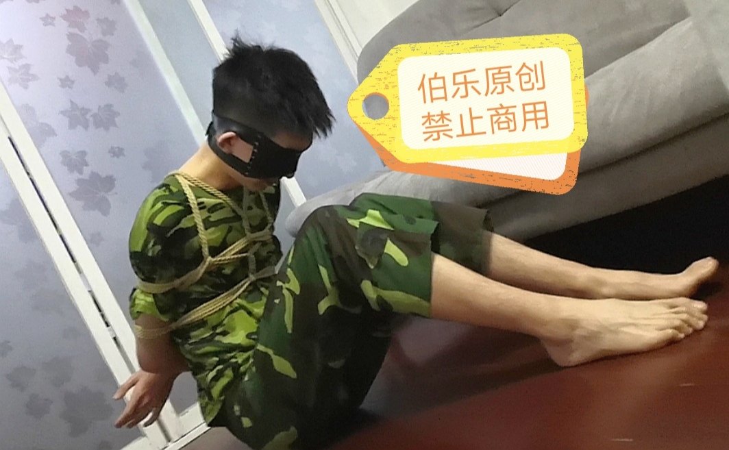 boundapple's tweet photo. “小白一丝不挂被绑在椅子上时兴奋的硬了” #少年 #全裸 #捆绑 #固定 #束缚 #大嫩脚 https://t.co/j6CR1pxyVL