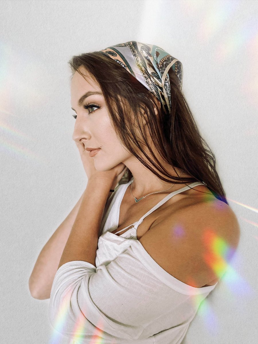 A_Blake_C's tweet photo. 🌙🦋✨☁️ https://t.co/zbK37T8iN2