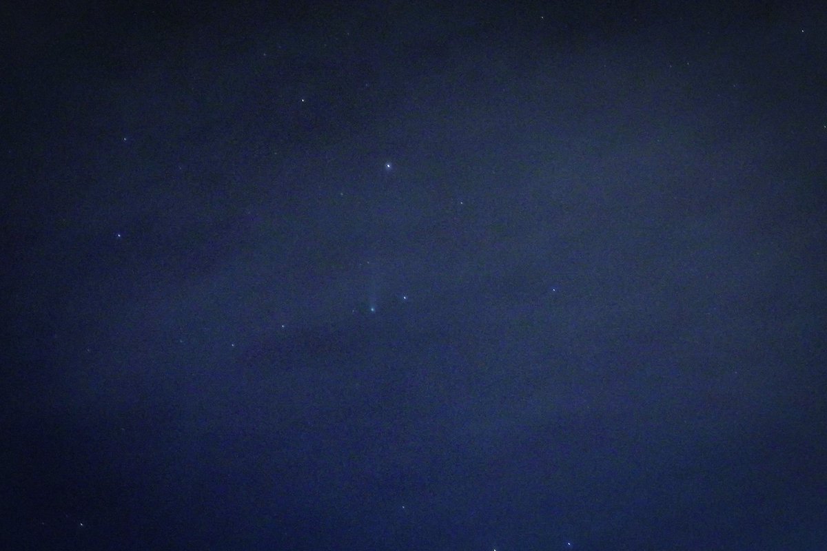 みんなへ

本州最北端　大間岬でネオワイズ彗星の撮影に成功しました！！
(お祝いしてくれると嬉しいです)

たねより