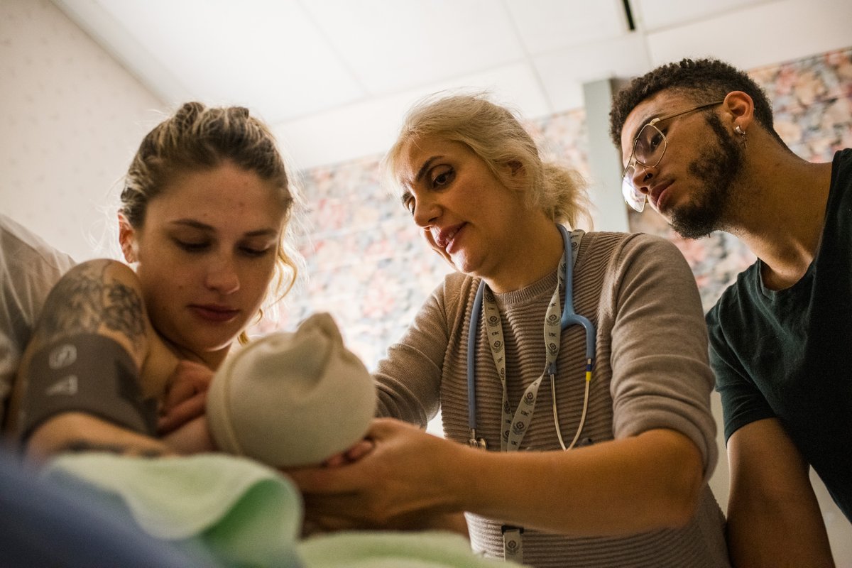 ThePigeon's tweet photo. B.C. midwives are negotiating with the provincial government after turning down a proposed contract.
@tegwynh spoke to @bcmidwives and parents about the value of midwife-assisted births and the inadequate compensation for these care providers.
📰 | https://t.co/KXHXV3Q8nN https://t.co/JiISE3XdEQ