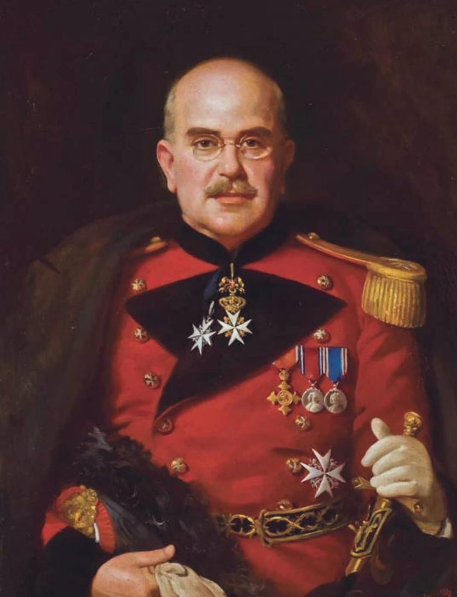 SourceVosj's tweet photo. Fine #SelfPortrait of Edward Caruana Dingli as Knight of #MagistralGrace of #SMOM and wearing badge/star of a #KnightofGrace of #OrderofStJohn.
#OneStJohn #ProFide #ProUtilitateHominum #StJohnPeople
@StJohnINTL @StJohnsGate @orderofmalta @TheTimesofMalta @stjohnambulance https://t.co/YlmsZGqErq