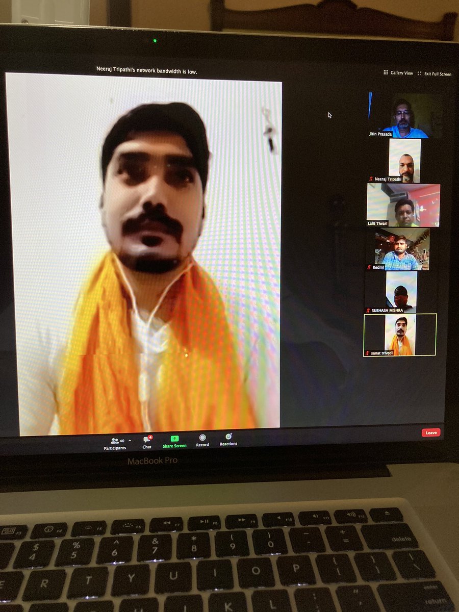 “ब्रह्म_चेतना_संवाद” आज प्रतापगढ़ ज़िले में सम्पन्न हुआ । समाज की दुर्दशा पर चिंता व्यक्त करते हुए एकता पर जोर दिया।युवा वर्ग से अच्छे सुझाव आये । सबका भाग लेने का आभार ! 🙏
