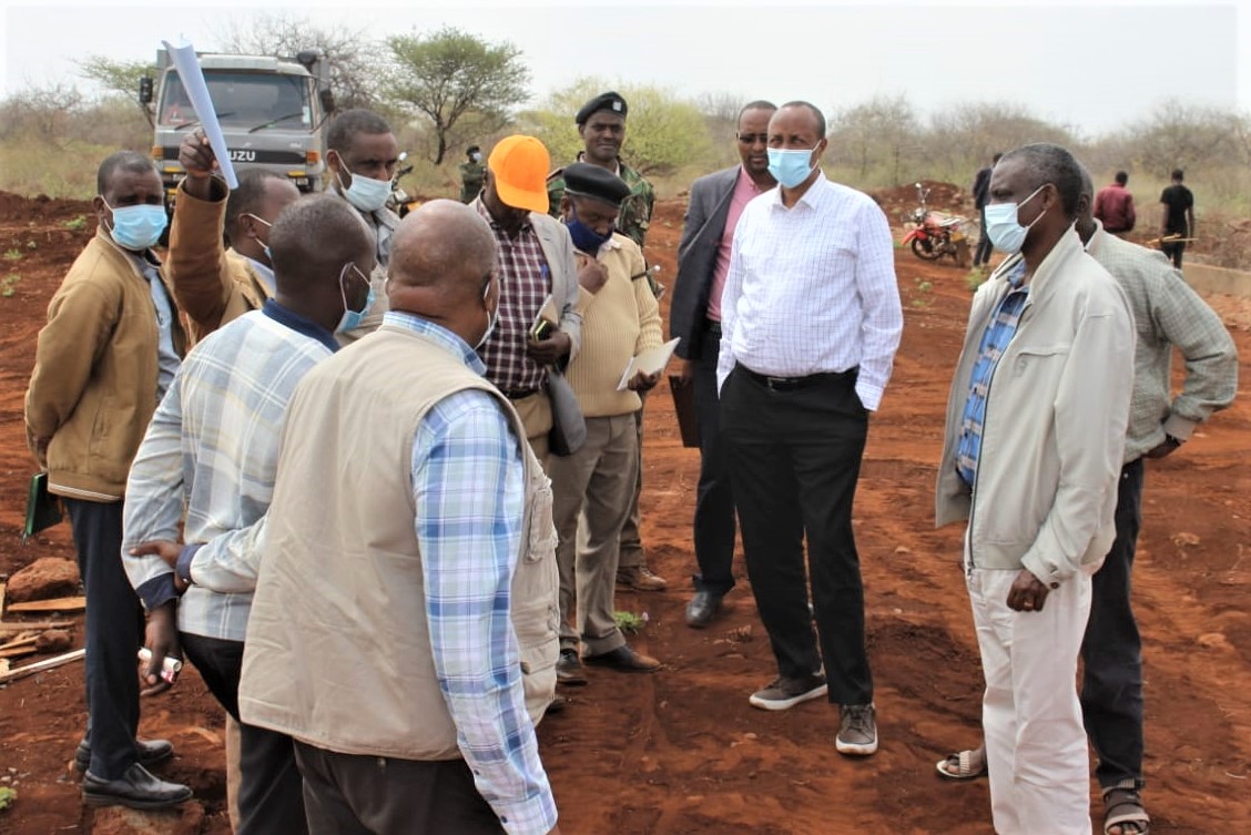 NDMA_Kenya's tweet photo. @Devolution_254 CAS @HonBahari tours Qachacha water pan in Marsabit County accompanied by NDMA Technical Services Dir. @OrreSunya &amp; Chief Officer Dr Wario. @NDMA_Kenya is putting up the pan with funding from the European Union and it's expected to serve 500 households &amp; livestock https://t.co/6fac0wS9Ee