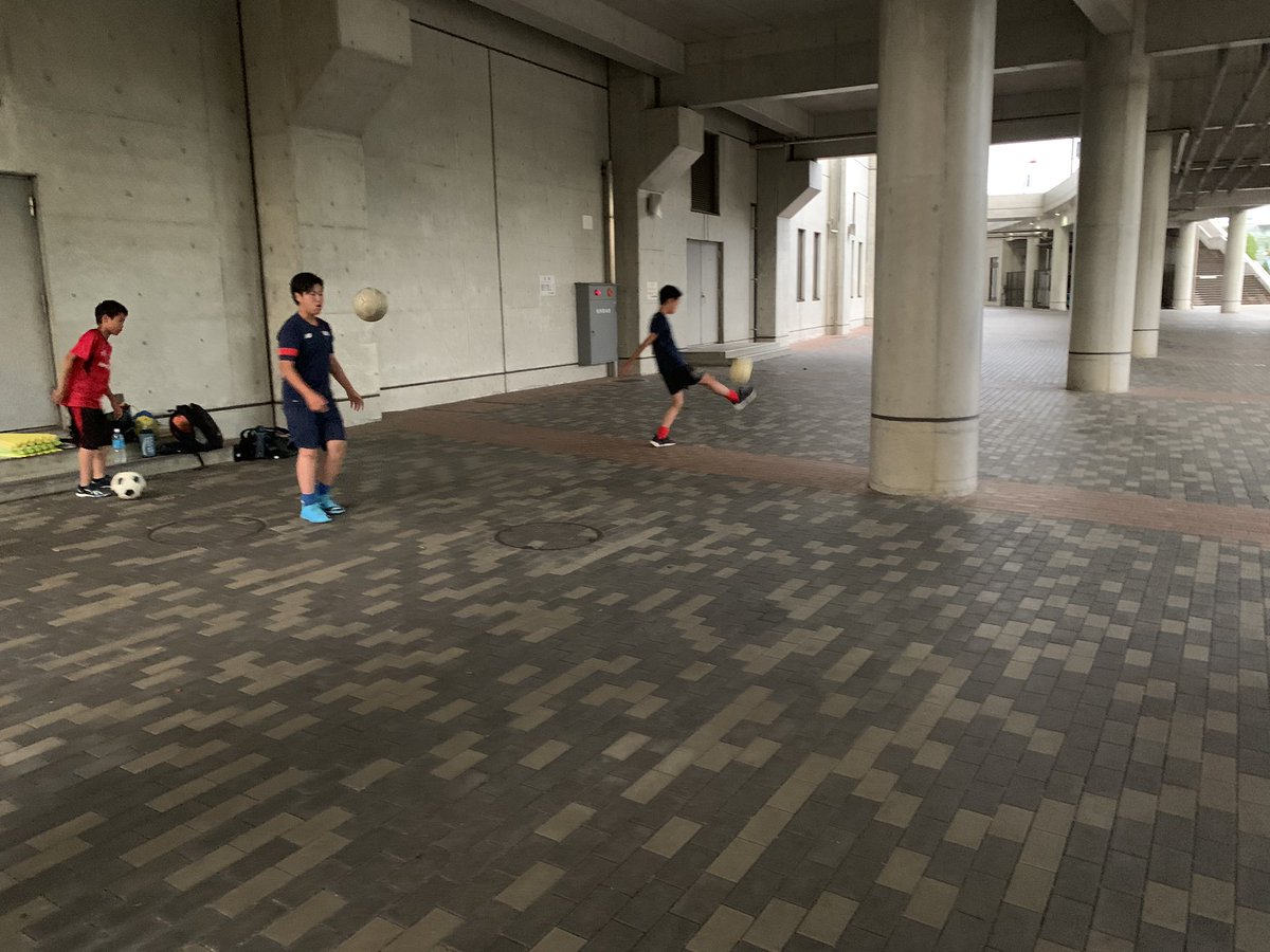 EffortSchool's tweet photo. 活動日誌を更新しました。
https://t.co/MqxcR9uOo9

#サッカー
#松山市
#サッカースクール
#エフォート
#坊ちゃんスタジアム
#フィジカルトレーニング
#ストレッチ
#怪我しないように https://t.co/jNABi35mAt
