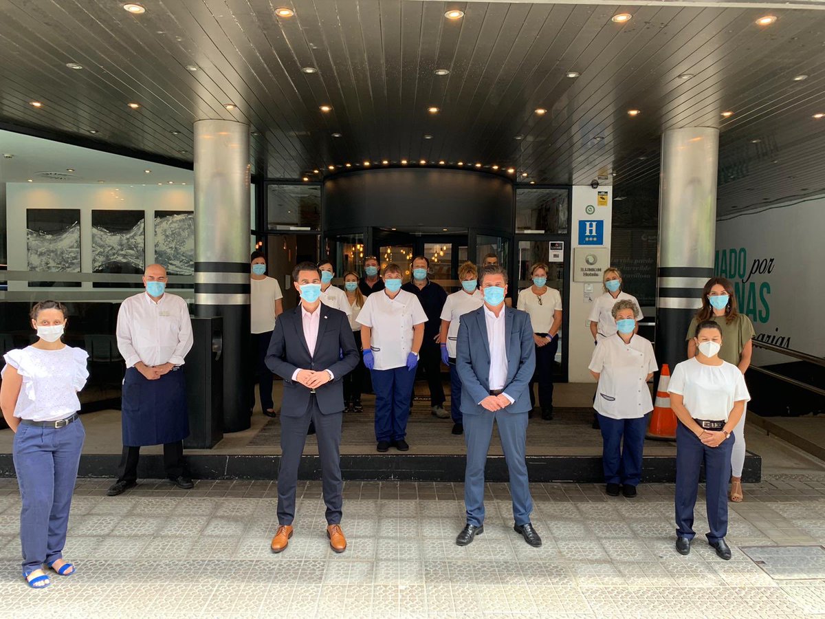 Cargados de ilusión, optimismo y energía, nuestros equipos abren de nuevo las puertas del ILUNION Málaga e ILUNION Bilbao. Con estándares de higiene y calidad reforzados y con las ganas de hacerte pasar una estancia maravillosa.
