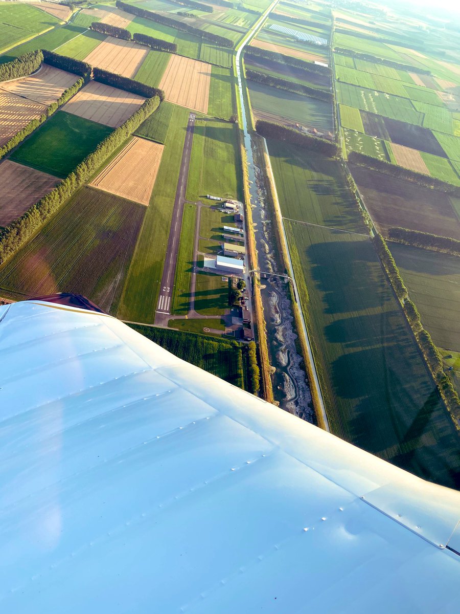 flightlevel150's tweet photo. Here’s my home airfield, LSGY #wingfriday https://t.co/ZxhVLFTqSi
