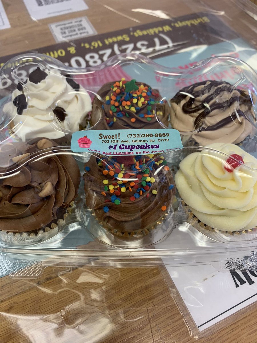 Cottontop1968's tweet photo. Open today 12-8pm. #Cupcakes #Cakes #Chocolate #Cookies #Customcakes #Cannolis #Fudge #Saltwatertaffy #Chocolatedippedtreats #Icecream #Milkshakes #Sundaes #Cones #Awardwinning #Belmar #Jerseyshore #Springlake #Avon #Wall #Neptunecity #Neptune #Asburypark #Farmindale #Jackson https://t.co/tIGF9jEajx