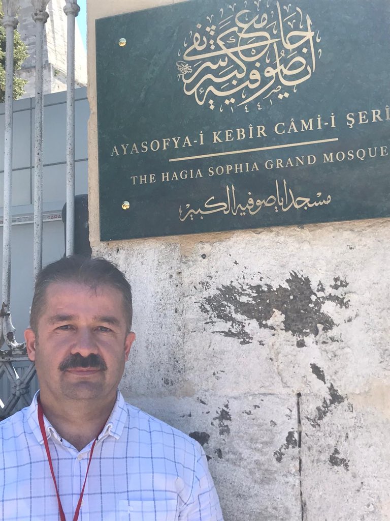 av_ahmetahi's tweet photo. Rabbim Ayasofya’nın 
yeniden ibadete açıldığı, ilk cuma namazının kılındığı bu tarihi günü yaşamayı bizlere nasip etti.  Ne kadar şükretsek azdır. #AyasofyaCamii #AyasofyaiKebirCamiiSerifi #AyasofyadaİlkCuma #AyasofyadaCumaNamazı #Ayasofya https://t.co/4zht21kNuF