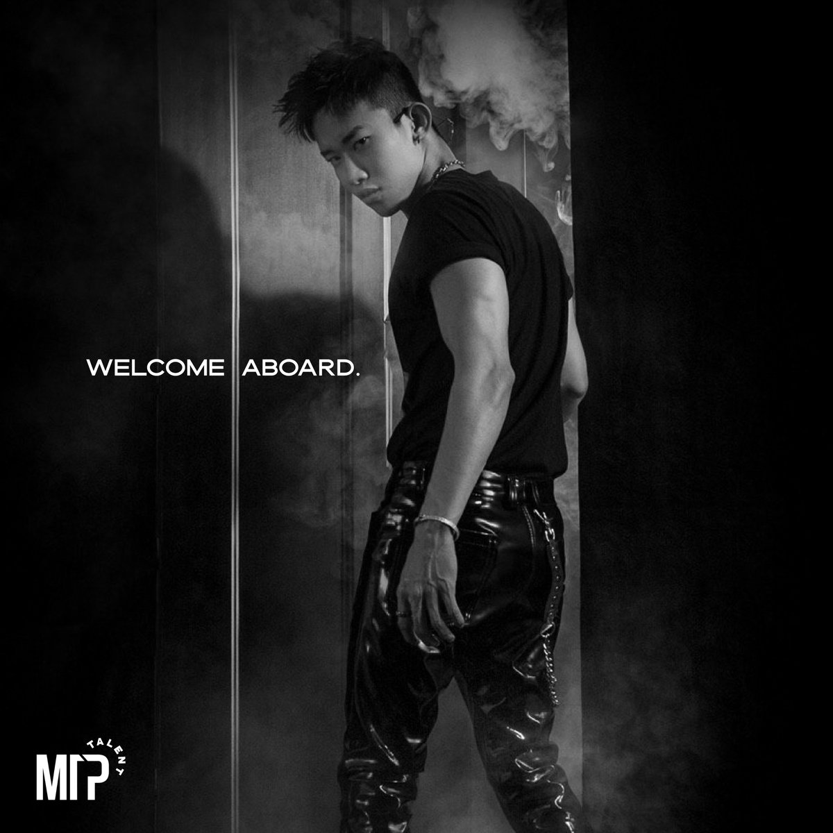 mtptalent's tweet photo. WELCOME ABOARD, SINGER KAY TRẦN !!!
• EXCLUSIVE ARTIST OF M-TP TALENT
• Booking Email: booking@mtptalent.com
#MTPTalent
#MTPEntertainment
#KayTran https://t.co/Vfcy3M5c3d