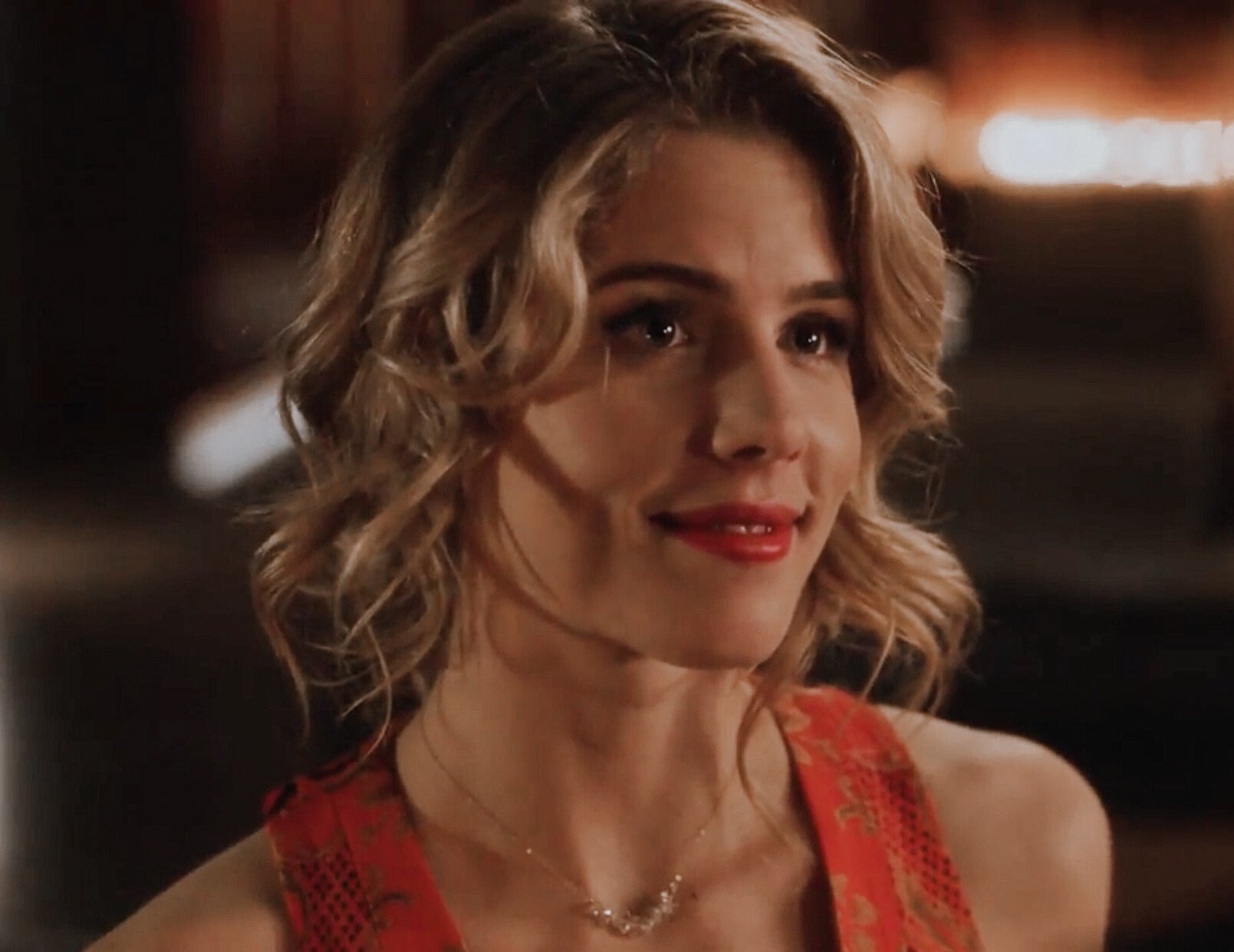  happy birthday felicity smoak and emily bett rickards thank you for everything. 