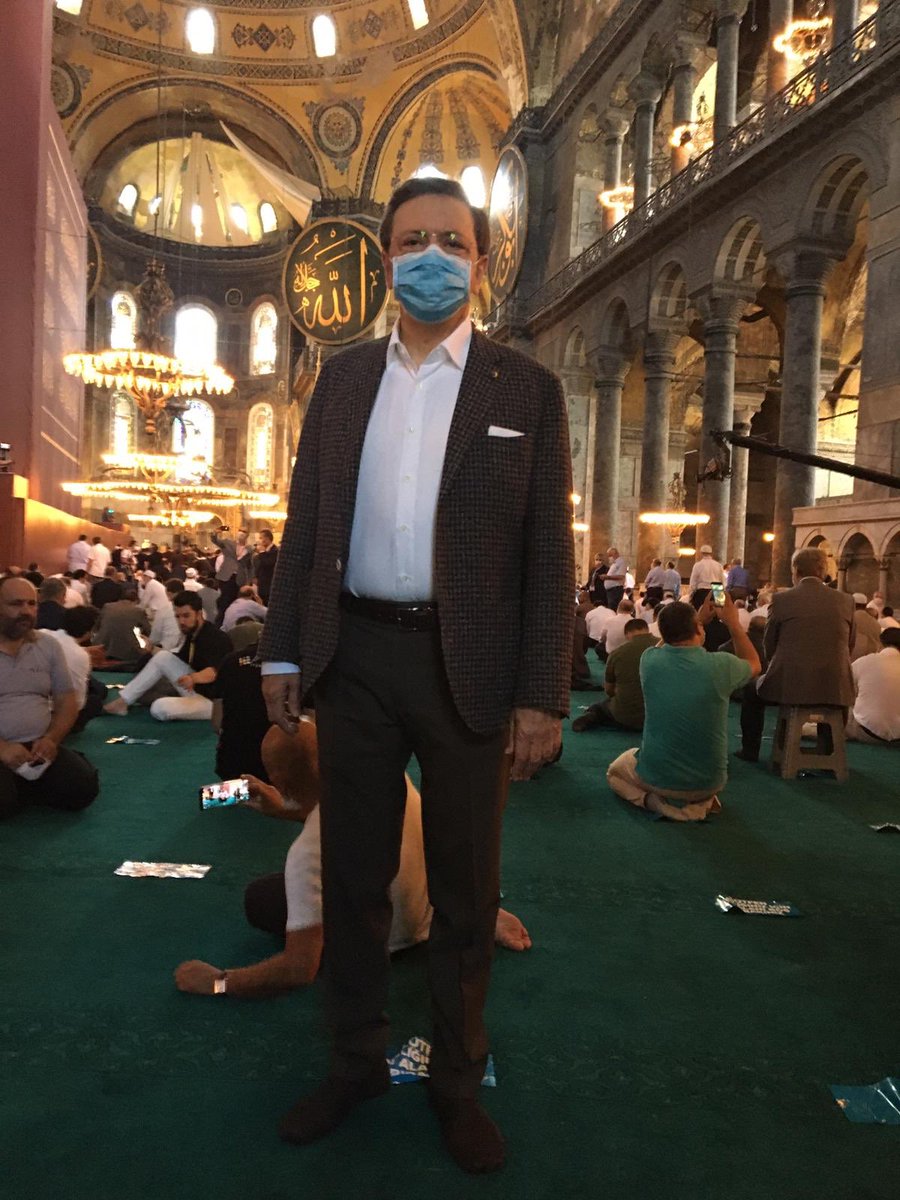RHisarciklioglu's tweet photo. Çok şükür 86 yıllık hasretin bitimine şahitlik ettik.
Bugünü yaşatan Cenabı Hakk’a hamdolsun.

#AyasofyaCamii
#AyasofyaiKebirCamiiSerifi https://t.co/tD0vkVh8mQ