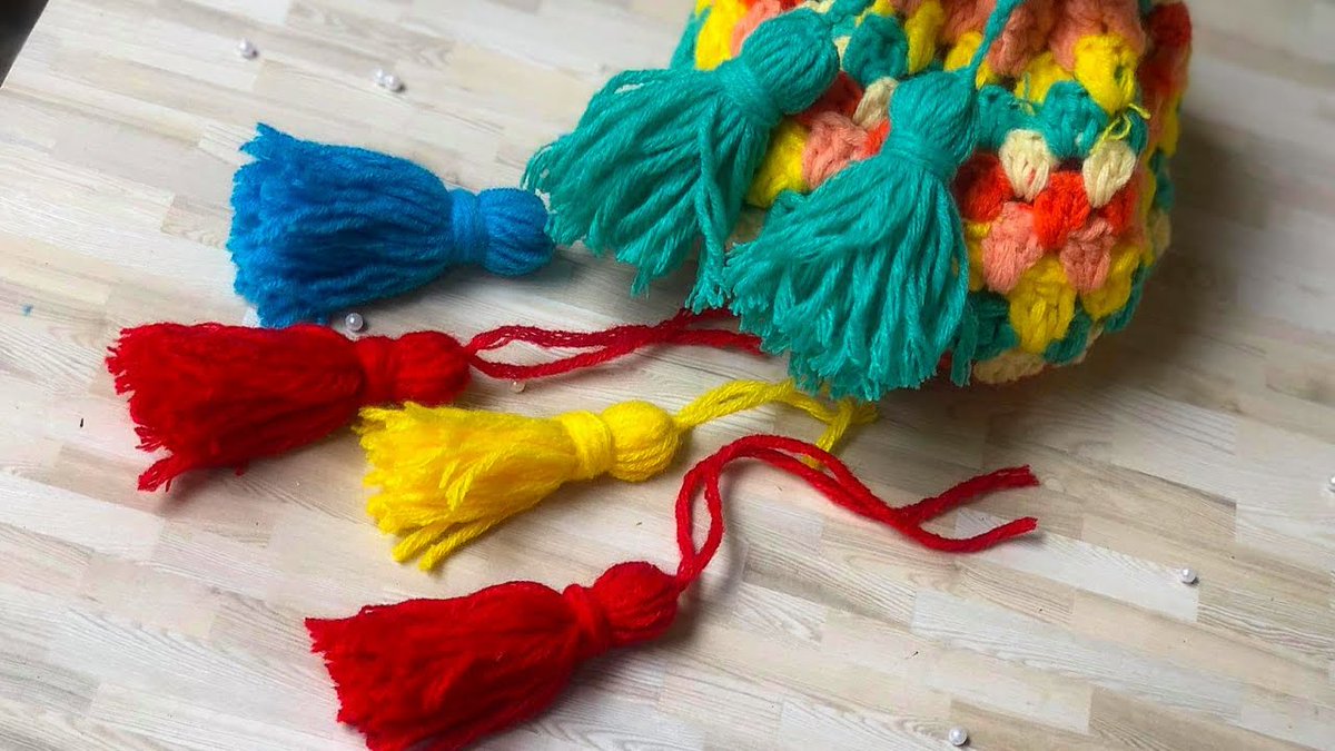 CrochetTale's tweet photo. How To Make A Simple Tassel For Knitting &amp; Crafts [Super Easy &amp; Quick]
Watch Now: https://t.co/pTwpFfra0H
#tassel #howtomaketassel #tasseldesign #tasselforknitting #tasselforjwelery https://t.co/BhnCYbDaCY