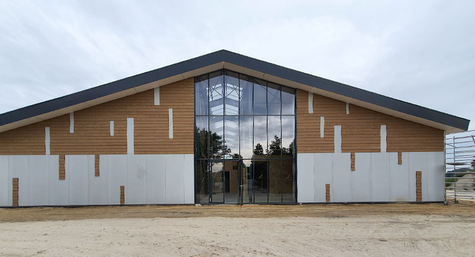 RBplusGroep's tweet photo. In opdracht van #Bouwcenter Nelemans Etten-Leur heeft Preficon Europe #AESTUVER gevelpanelen met betonlook van het merk van #Fermacell voor dit werk geleverd. Aannemer #VanderVen uit Brakel is verantwoordelijk voor uitvoering van deze mooie proefboerderij. https://t.co/2NnGknQAp0