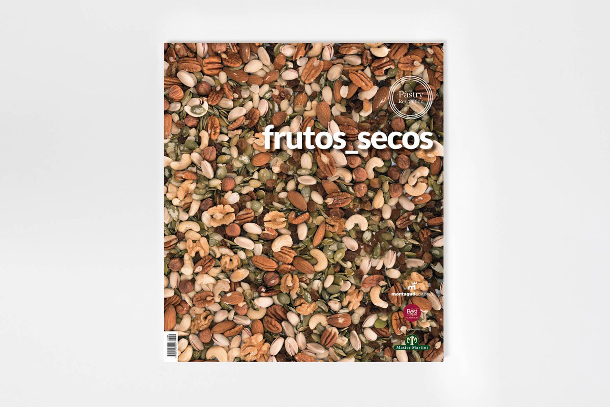 PastryRev's tweet photo. 🥜 #PR39 🥜
[[ ESPECIAL #FrutosSecos ]]
🍦 'Cornete de sésamo negro con yogur y fresitas' de @DisfrutarBCN 
📸 @Mikel_Ponce  

📚Ejemplares: https://t.co/9pz69fIhDV https://t.co/qbJ5NfrKNY