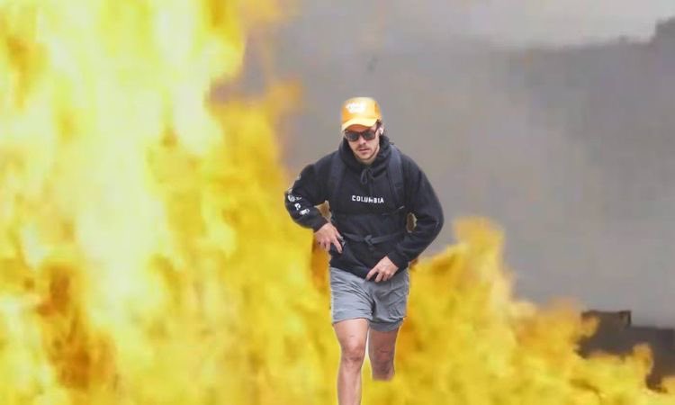 eleonorasworld's tweet image. CHE SODDISFAZIONE QUANDO HARRY DA FUOCO AGLI STUDI DELLA MODEST 

#10YearsOneOfDirection #InfinityMusicVideo #InfinityMV #InfinityLeaked