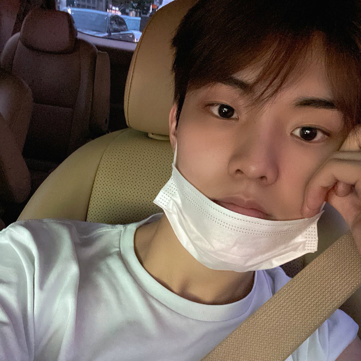 WE_THE_BOYZ's tweet photo. [큐] 더비 보고싶다..😞 https://t.co/uixSiVqjNU